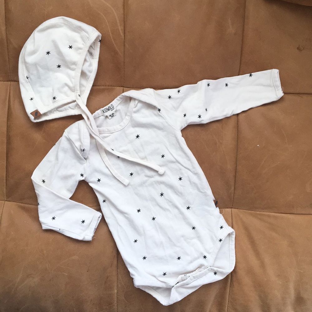 Organic Long Sleeve Onesie & Cap